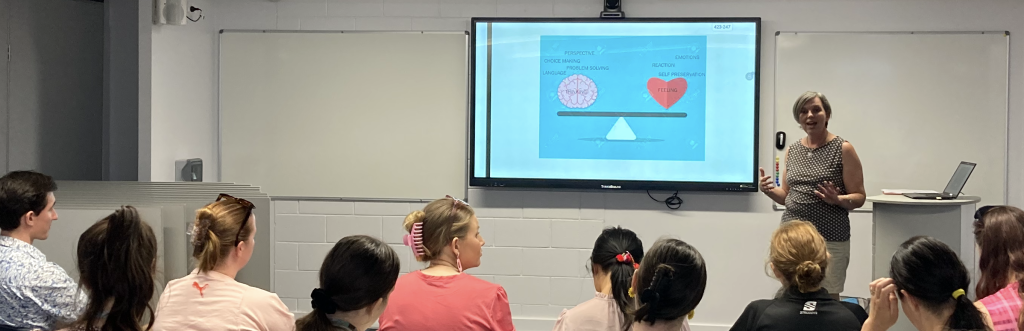 Pippa van Wijk presenting OT workshop